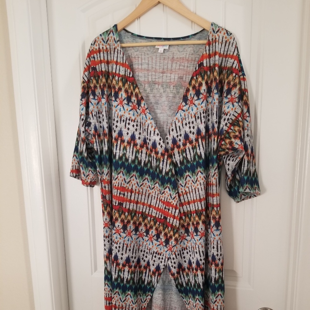 Medium Shirley - Lularoe - Tie Dye